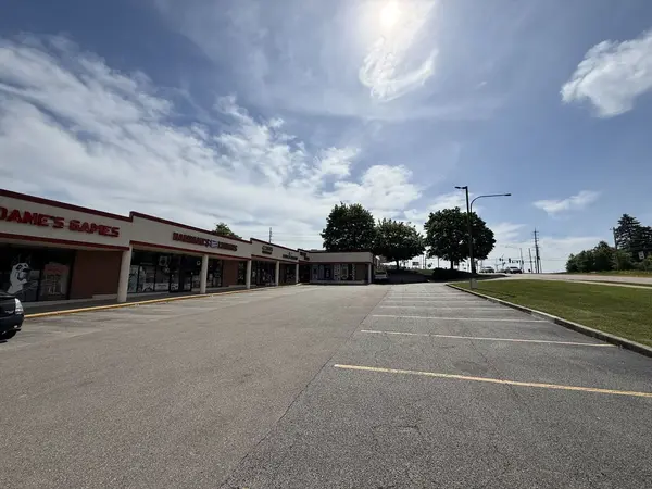 1439 E State ST, Geneva, IL 60134