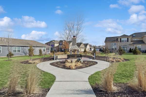 2956 Harnish DR, Algonquin, IL 60102