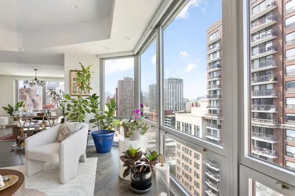 21 W Goethe ST #18GH, Chicago, IL 60610