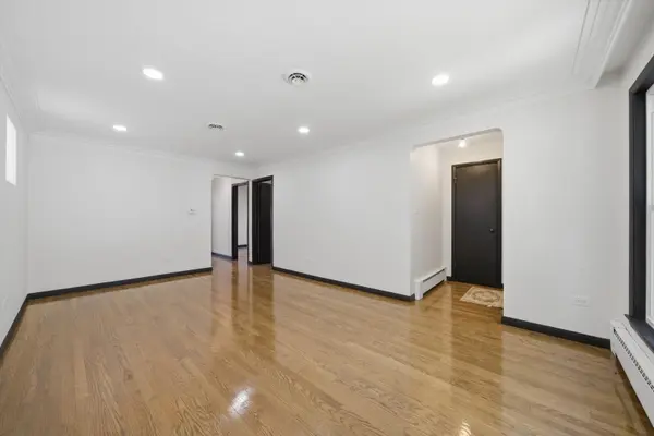 3907 W Marquette RD, Chicago, IL 60629