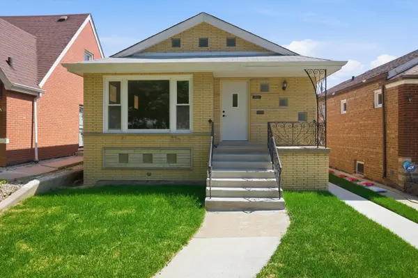 3907 W Marquette RD, Chicago, IL 60629