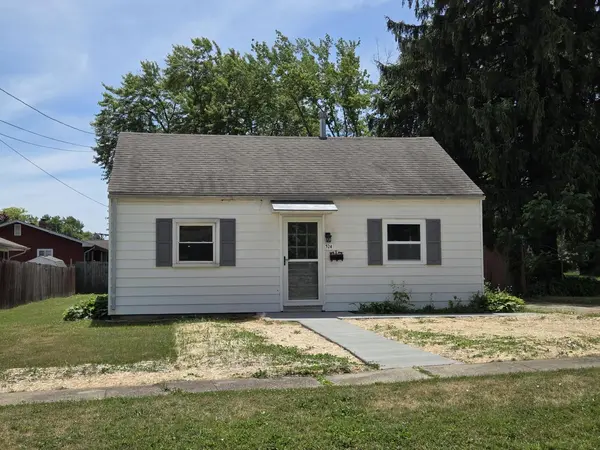 524 Amsterdam ST, Woodstock, IL 60098