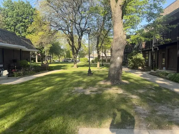 1145 Court G, Hanover Park, IL 60133