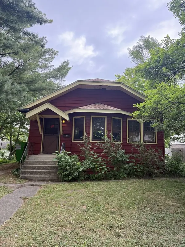 205 S Lincoln ST, Westmont, IL 60559
