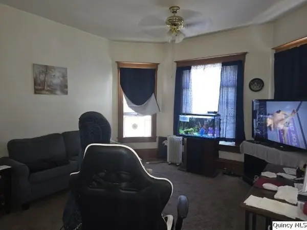 80 W 4th ST, Dallas City, IL 62330