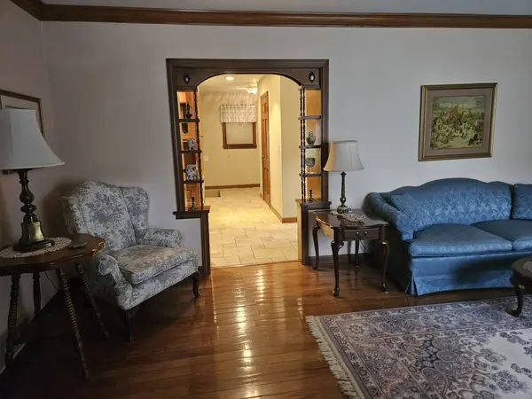 48 N Market ST, Momence, IL 60954