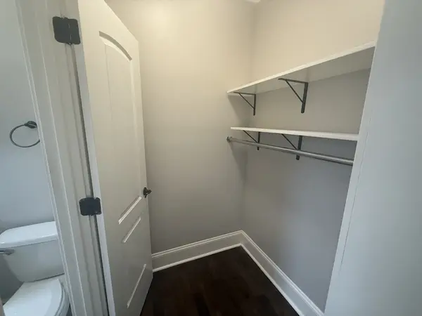 6912 N Ashland BLVD #403, Chicago, IL 60626