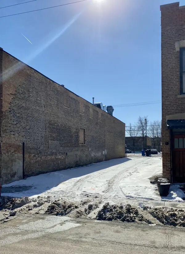 2243 W Grand AVE, Chicago, IL 60612