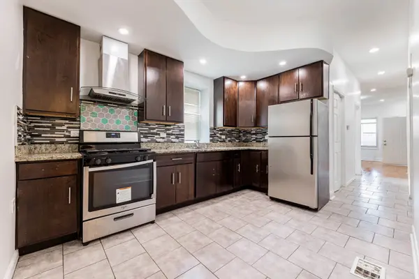 5721 S Hermitage AVE, Chicago, IL 60636