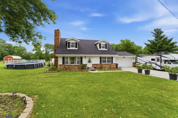 9122 141st Street West, Taylor Ridge, IL 61284
