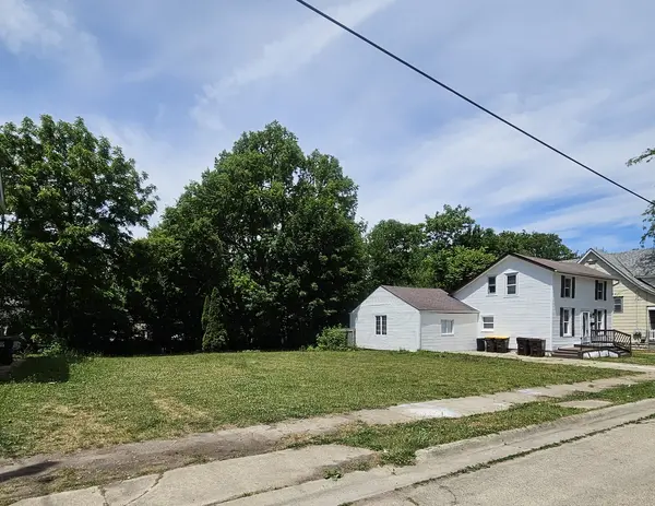 218 OAKWOOD AVE, Rockford, IL 61101