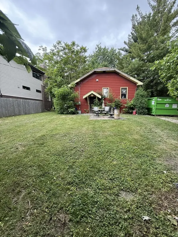 205 S Lincoln ST, Westmont, IL 60559