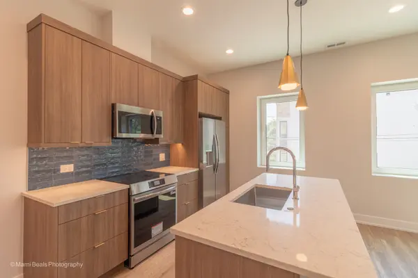 6302 S Champlain AVE #2W, Chicago, IL 60637