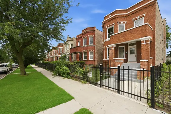 5106 W Fulton ST, Chicago, IL 60644