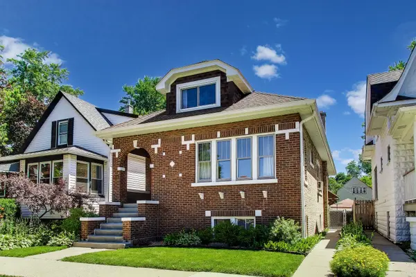 934 Circle AVE, Forest Park, IL 60130