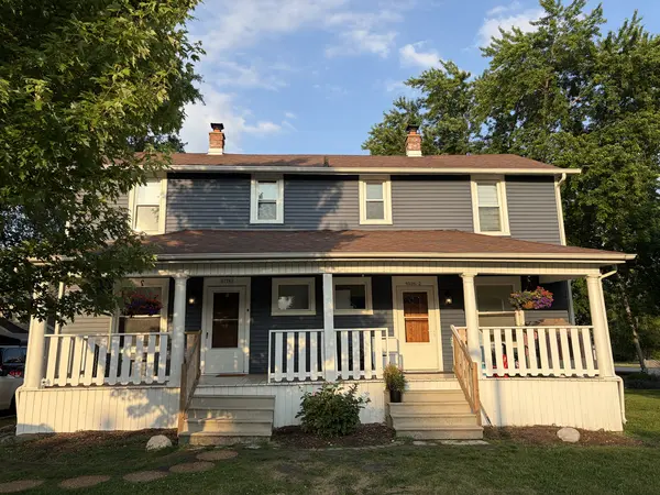 6S381 4th ST, Eola, IL 60519