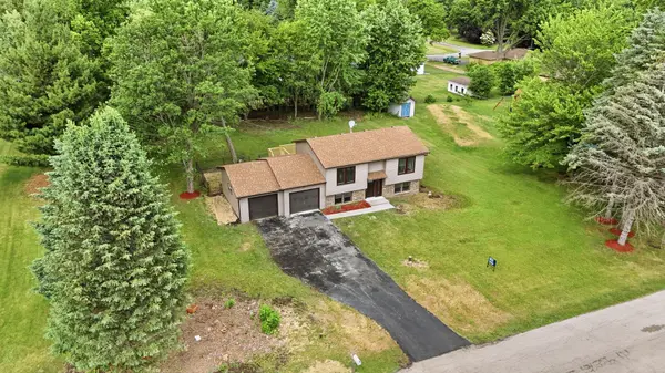 8320 Phyllis RD, Rockford, IL 61108