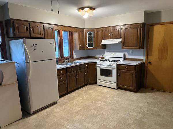 1421 25th ST, Peru, IL 61354