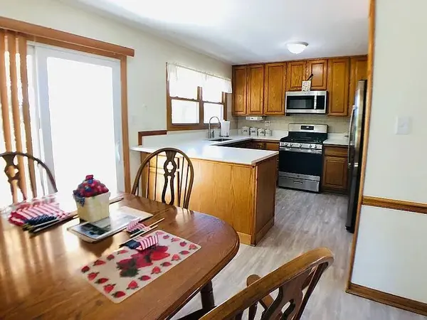 7465 W Hickory Creek DR, Frankfort, IL 60423