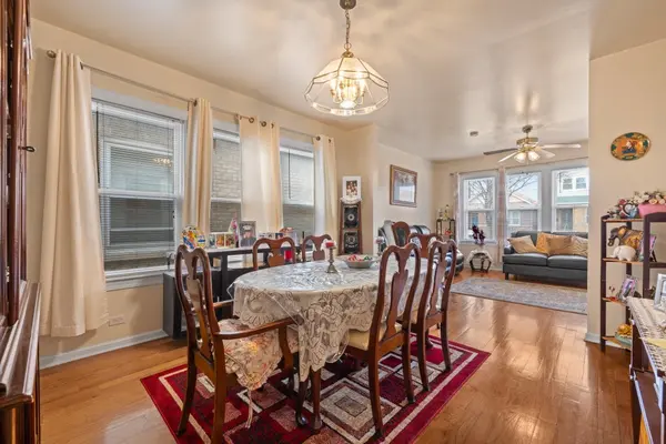 5349 W Fletcher ST, Chicago, IL 60641