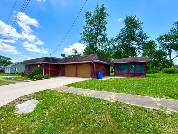 201 HELEN ST, Christopher, IL 62822