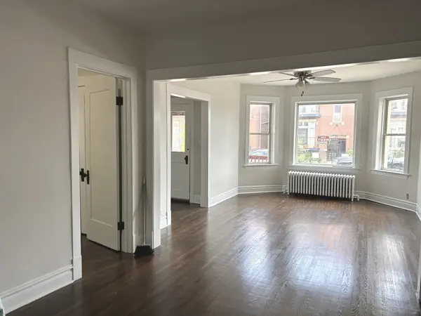 2737 W Belmont AVE #1, Chicago, IL 60618