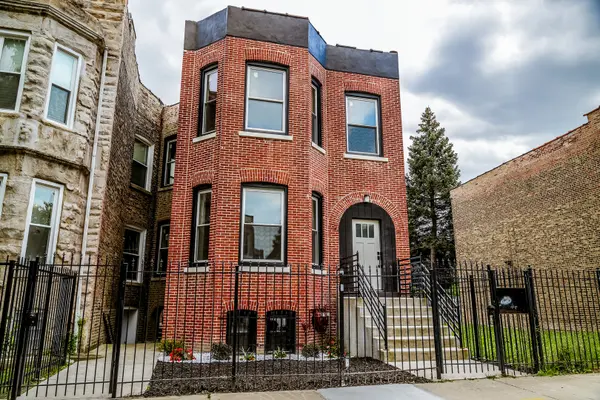 4419 W Gladys AVE, Chicago, IL 60624