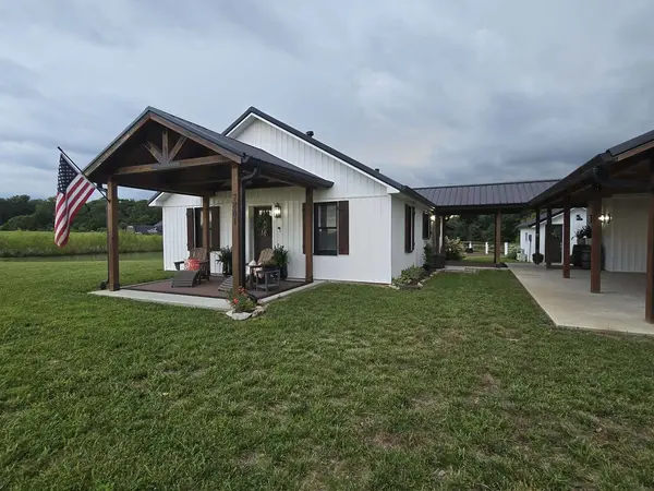 7801 Belle Prairie RD, Dahlgren, IL 62828