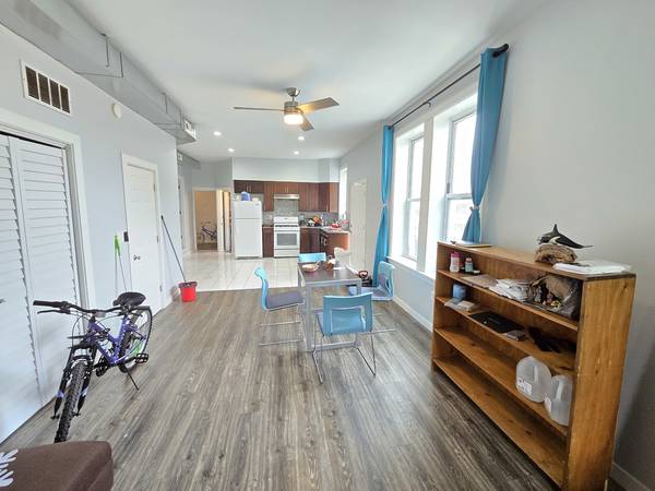334 W 29th ST, Chicago, IL 60616