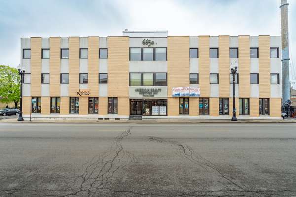 6650 N Northwest HWY, Chicago, IL 60631