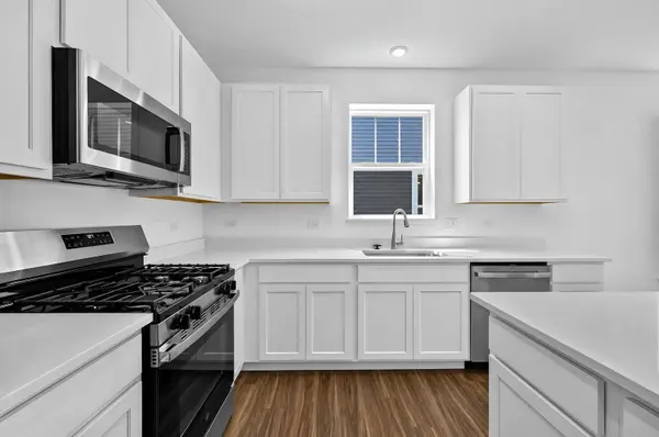 4139 Meadowridge RD, Woodstock, IL 60098