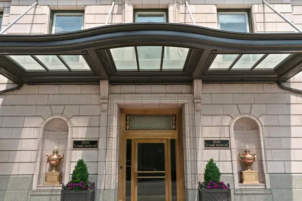 3500 N Lake Shore DR #3C, Chicago, IL 60657