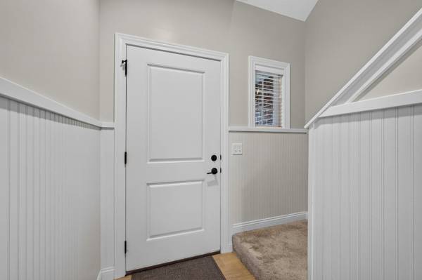 4069 Orchard DR, Bettendorf, IA 52722