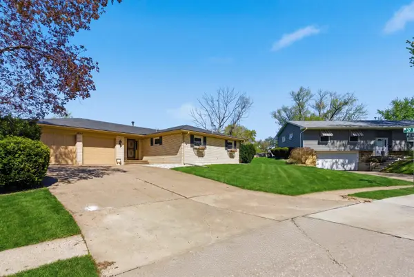 3617 25Th AVE, Rock Island, IL 61201