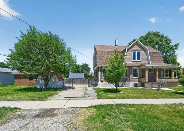 558 N Crystal ST, Elgin, IL 60123