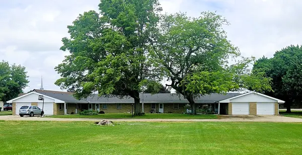 707 E Dixon ST, Polo, IL 61064