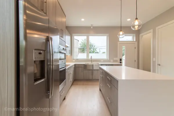 1221 E Marquette RD, Chicago, IL 60637