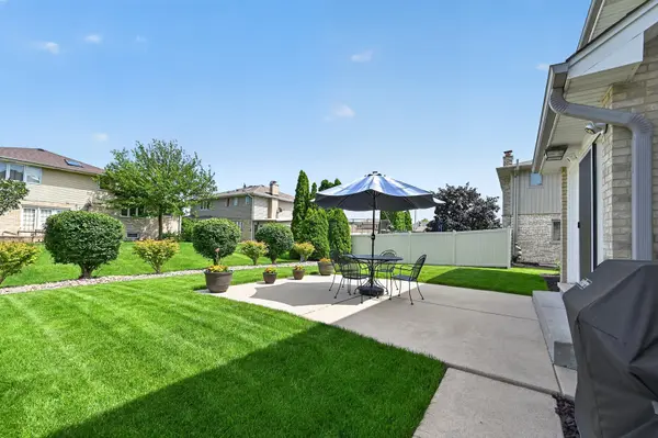 10841 Long AVE, Oak Lawn, IL 60453