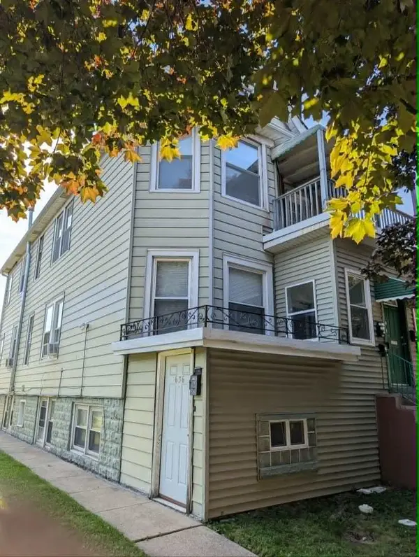 636 13th AVE #2, Maywood, IL 60153