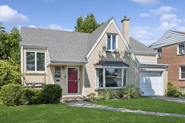 1646 Portsmouth AVE,  Westchester,  IL 60154