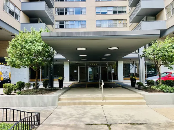 6301 N Sheridan RD #15C, Chicago, IL 60660