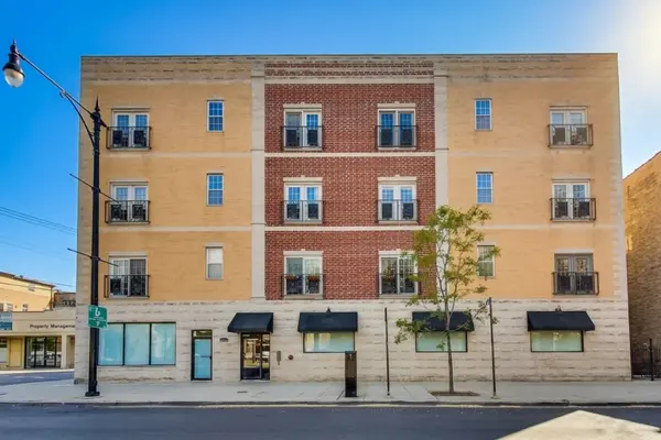 3231 W Fullerton AVE #3W, Chicago, IL 60647