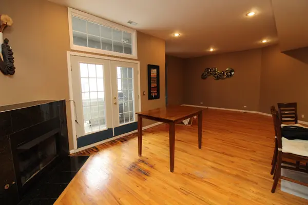 3231 W Fullerton AVE #3W, Chicago, IL 60647