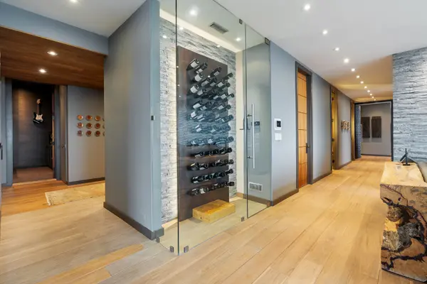 175 E Delaware PL #9210, Chicago, IL 60611