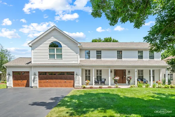 504 Alexandria DR, Naperville, IL 60565