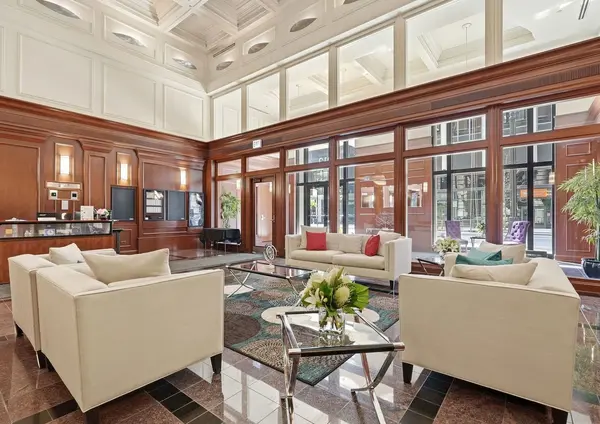 212 W Washington ST #1707, Chicago, IL 60606
