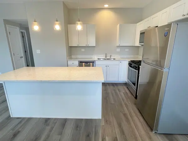 301 N Madison ST #2F, Woodstock, IL 60098