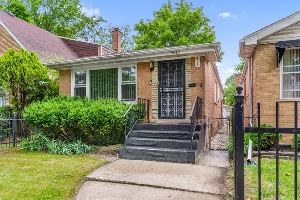 9042 S Ellis AVE, Chicago, IL 60619