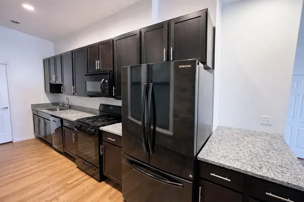2165 N Clybourn AVE #2C, Chicago, IL 60614