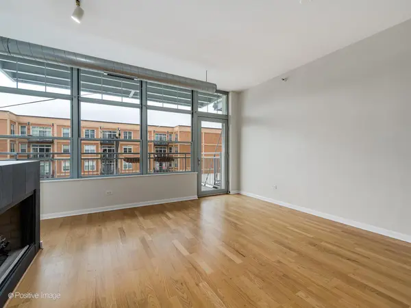 1200 W MONROE ST #413, Chicago, IL 60607